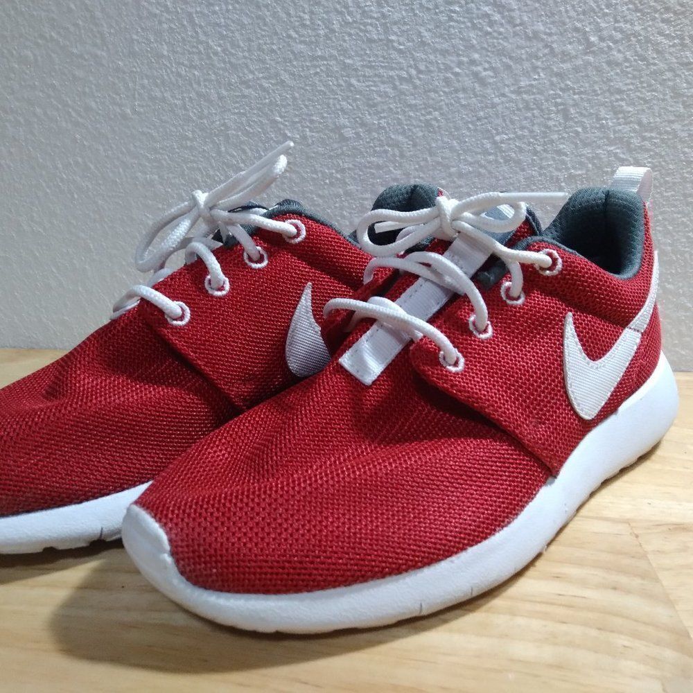 Nike Roshe One GS 'Dark Team Red' Running Athletic Shoes Sneakers